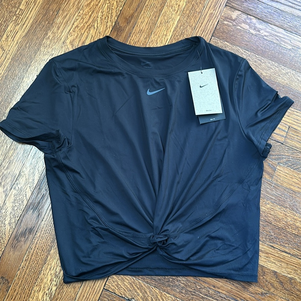 Nike One Classic Dri-Fit Top. Small